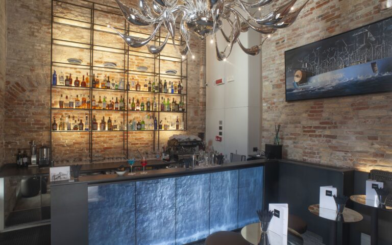 Schubert Bar